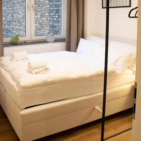 Frankfurt Apartment *